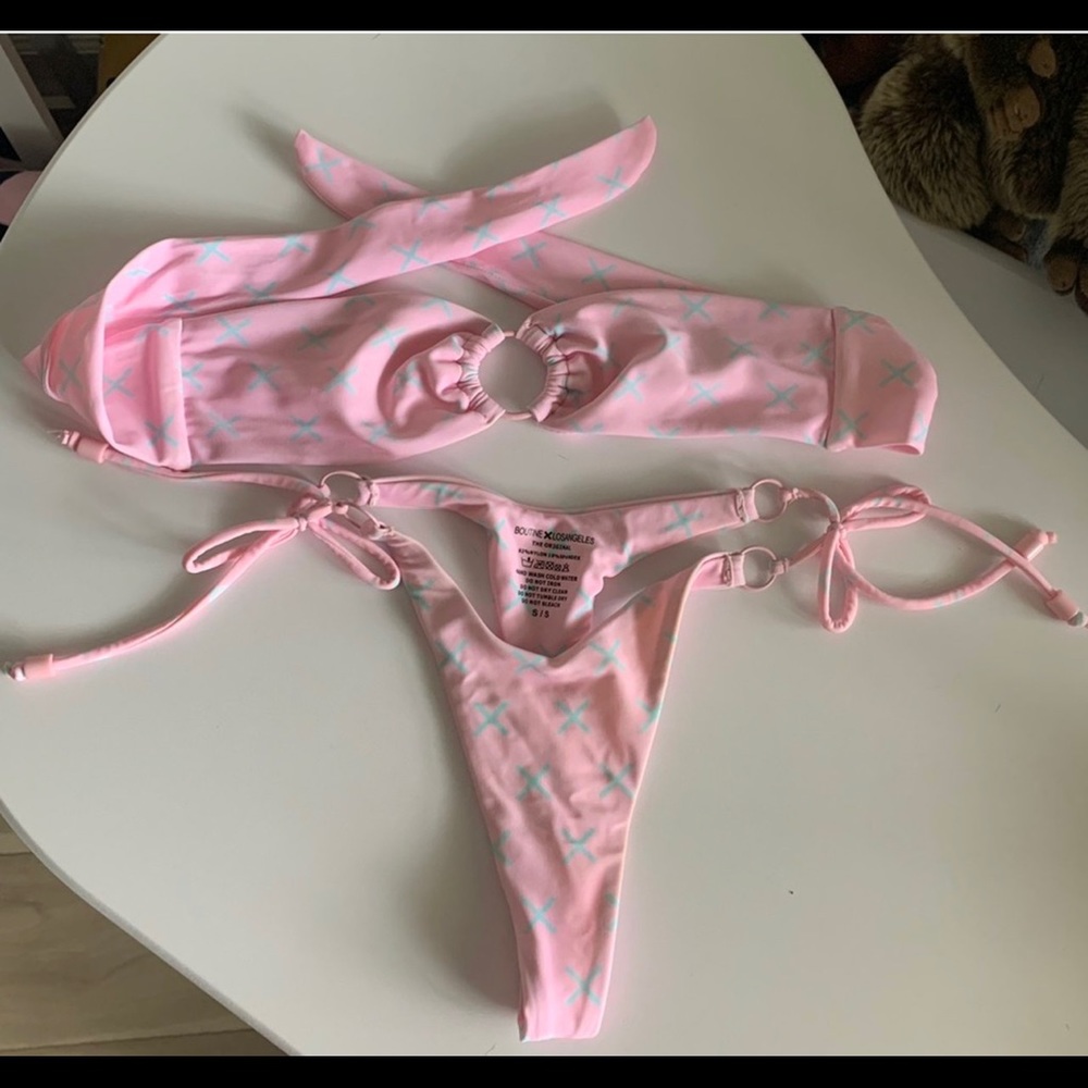 Boutine la pink hoop logo set